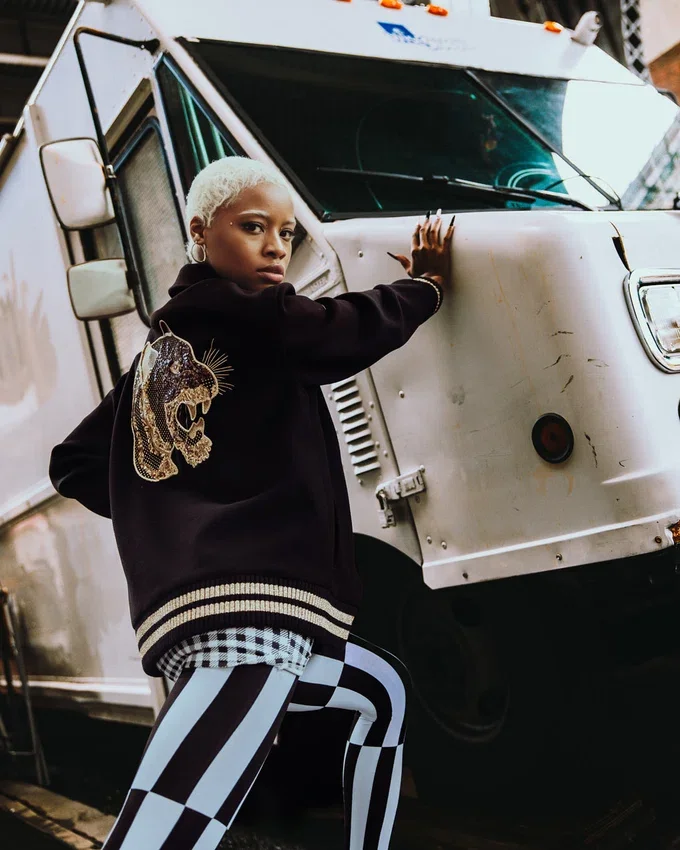 A.I.9 AFRICAN INTELLIGENCE GUILDED LEOPARD - CHAQUETA VARSITY EN COLABORACIÓN CON SANDFLOWER