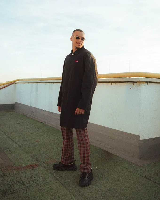 ABRIGO «MONEY WIND»