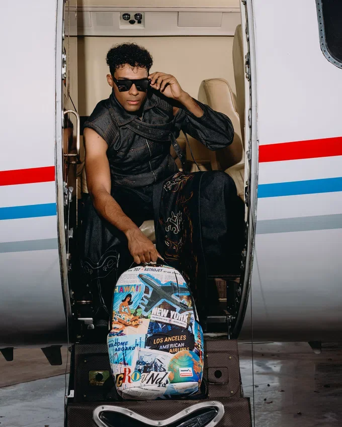 AMERICAN AIRLINES 100 AÑOS - Mochilas «WELCOME ABOARD»
