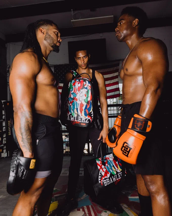 BOLSA DE DEPORTE EN COLABORACIÓN CON EL CLUB DE BOXEO BRAWLERZ DE MIAMI