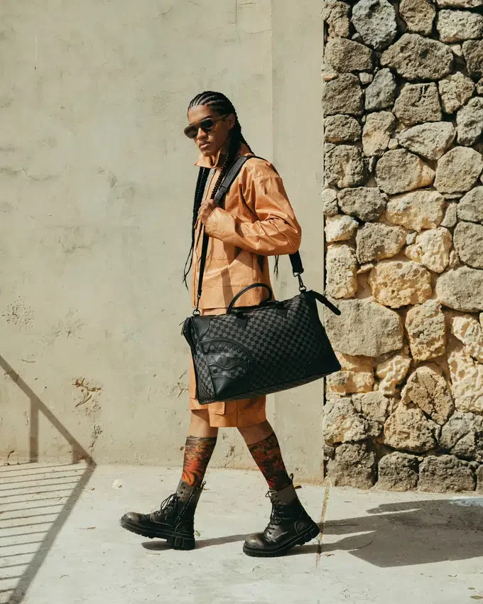 BOLSA DE DEPORTE PIRAMIDAL MIDNIGHT CHATEAU