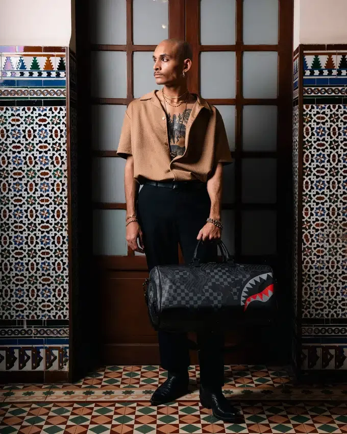BOLSA DE VIAJE «4AM ECLIPSE»