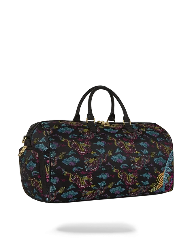 BOLSA DE VIAJE CON DRAGONES BORDADOS