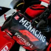 BOLSA DE VIAJE FORMULA 1 MENACING