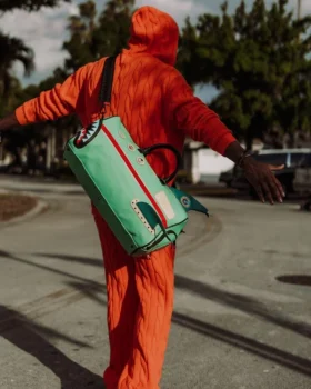 BOLSA DE VIAJE «FUTURAMA PLANET EXPRESS»