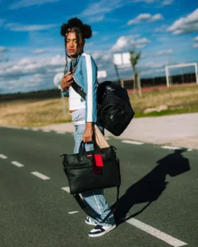 BOLSA DE VIAJE «HYPERDIMENSIONAL»