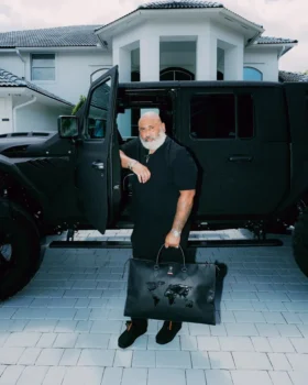 BOLSA DE VIAJE PIRAMIDAL JAMES FIRST CLASS GLOBAL TAKEOFF