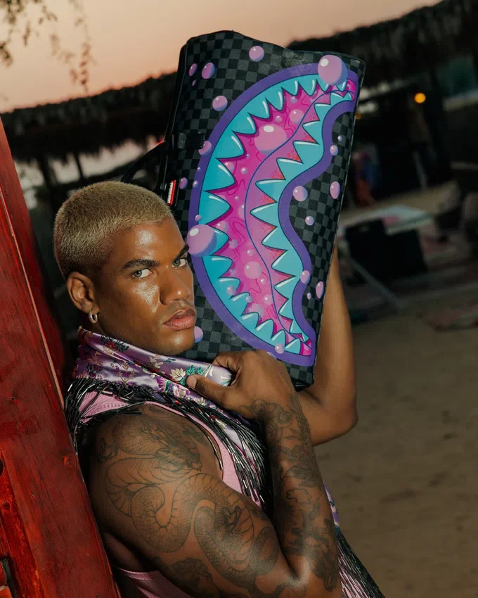 BOLSA DE VIAJE PURPLE SLIME SHARK