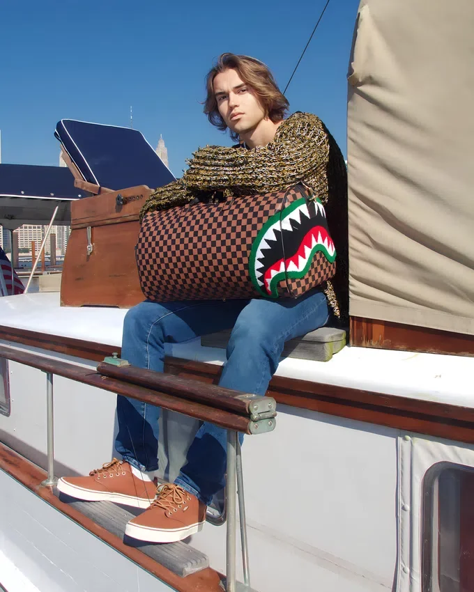 BOLSA DE VIAJE ROMEO AIR ITALIA SHARK
