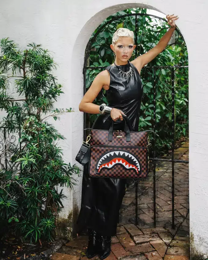 BOLSA DE VIAJE SAWTOOTH SHARKS IN PARIS