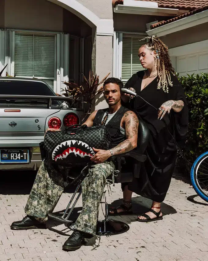 BOLSA DE VIAJE «THUNDERDRIP» DE SHARKS IN PARIS