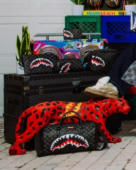 BOLSITA DE NECESERES «SHARKS IN PARIS THUNDERDRIP»