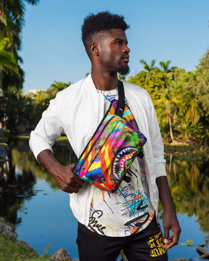 BOLSO BANDOLERA CARGO «SHARKS IN PARIS CITY STREAKS»