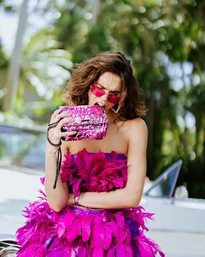 BOLSO DE MANO AFTERGLOW SKYGLOW SHARK
