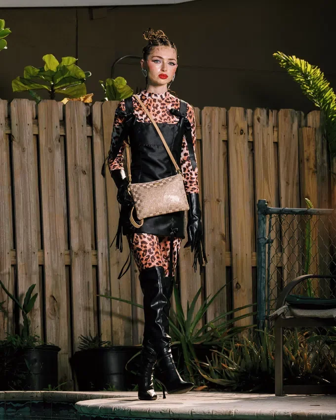 BOLSO DE MANO CROSSOVER Trinity 24K