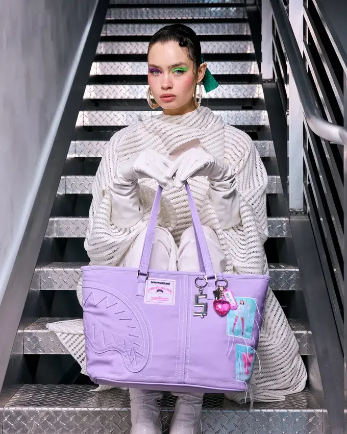 BOLSO PASSPORT TO PARADISE Tote