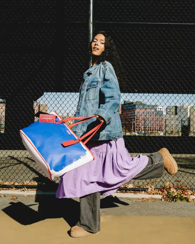 BOLSO TOTE ARTÍSTICO «THE BIG BLUE PURSE» DE KEITH HARING