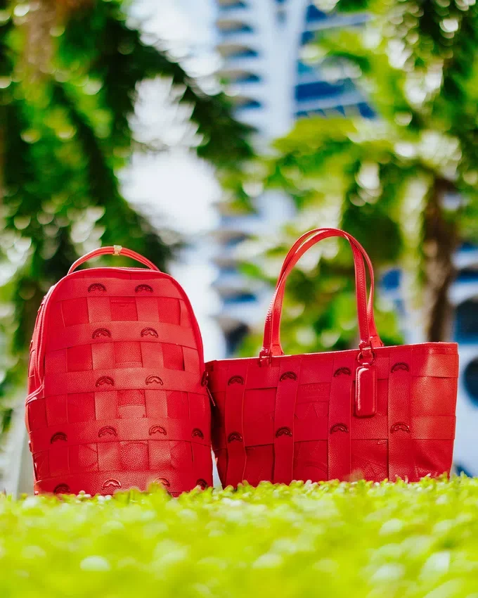 BOLSO TOTE CLÁSICO «SUPER HOT FIRE»