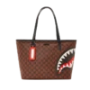 BOLSO TOTE CON TIBIONES Y CALAVERAS