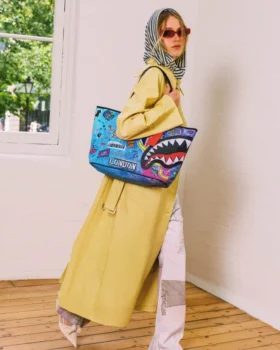 BOLSO TOTE LISTO PARA LAS PASARELAS DE LA SEMANA DE LA MODA DE LONDRES