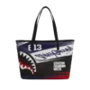 BOLSO TOTE LISTO PARA LAS PASARELAS DE LA SEMANA DE LA MODA DE LONDRES