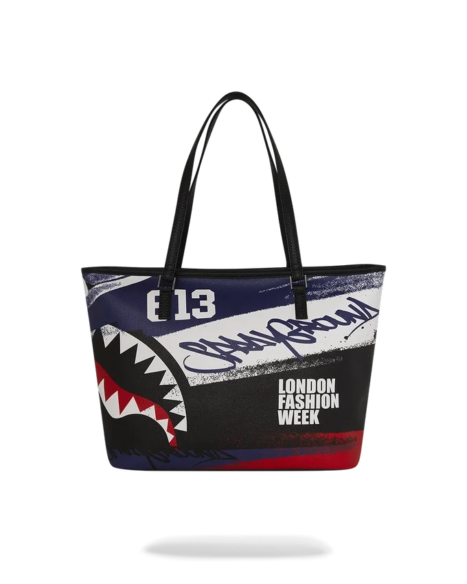 BOLSO TOTE LISTO PARA LAS PASARELAS DE LA SEMANA DE LA MODA DE LONDRES