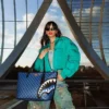 BOLSO TOTE «MIDNIGHT MAGIC SHARKS IN PARIS»
