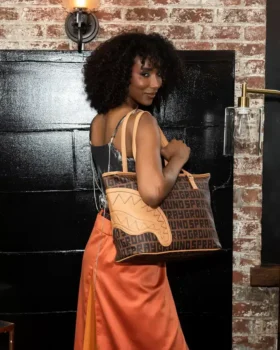 BOLSO TOTE SHARKFINITY