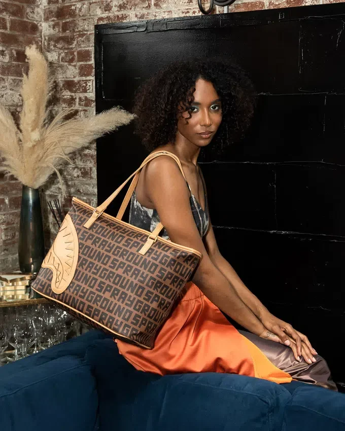 BOLSO TOTE SHARKFINITY