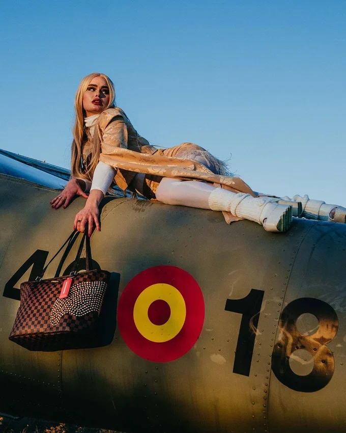 BOLSO TOTE «SHARKS IN PARIS»