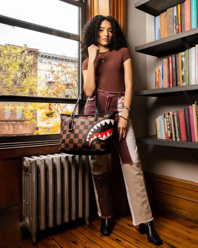 BOLSO TOTE VANQUISH DE SHARKS IN PARIS
