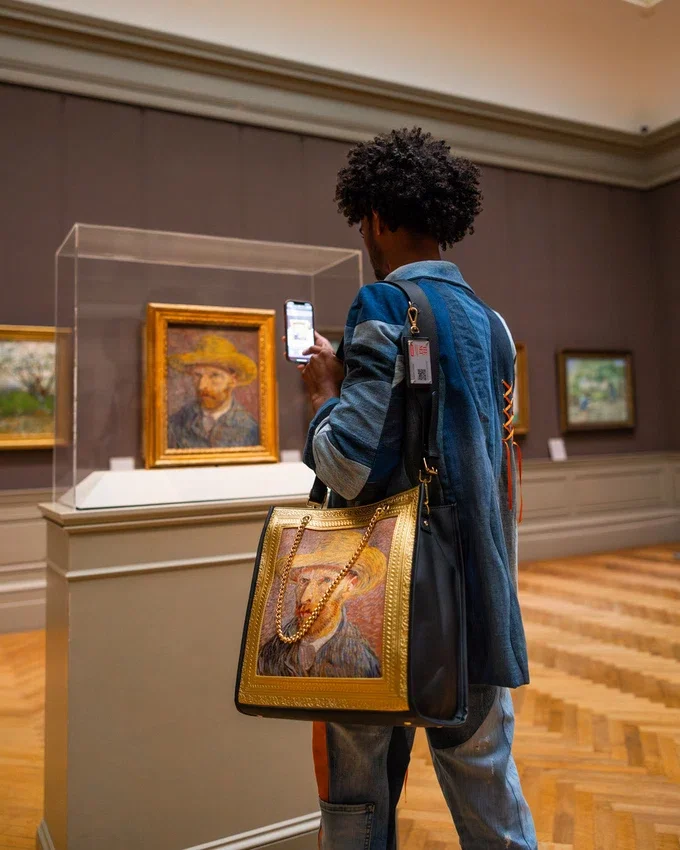 BOLSOS TOTE «EL AUTORRETRATO ENMARCADO DE VAN GOGH»