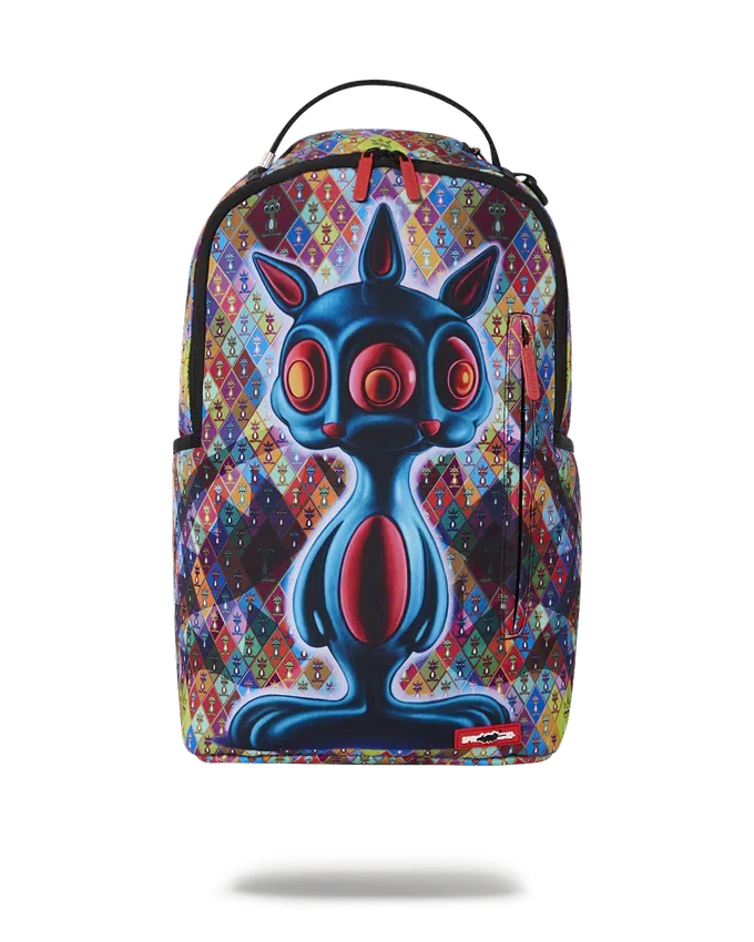 COLABORACIÓN ENTRE THE RABBBIT, SHARK Y RON ENGLISH