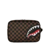 EL NECESER DE ASEO «PRIVATE JET SHARK CLUB»