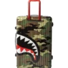 Equipaje de TAMAÑO COMPLETO SHARKNAUTICS (Camo) de 29,5”