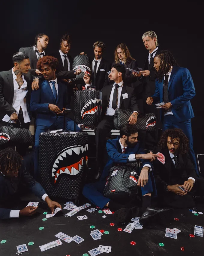 BOLSA DE DEPORTE MINI SHINOBI SHARKS IN PARIS