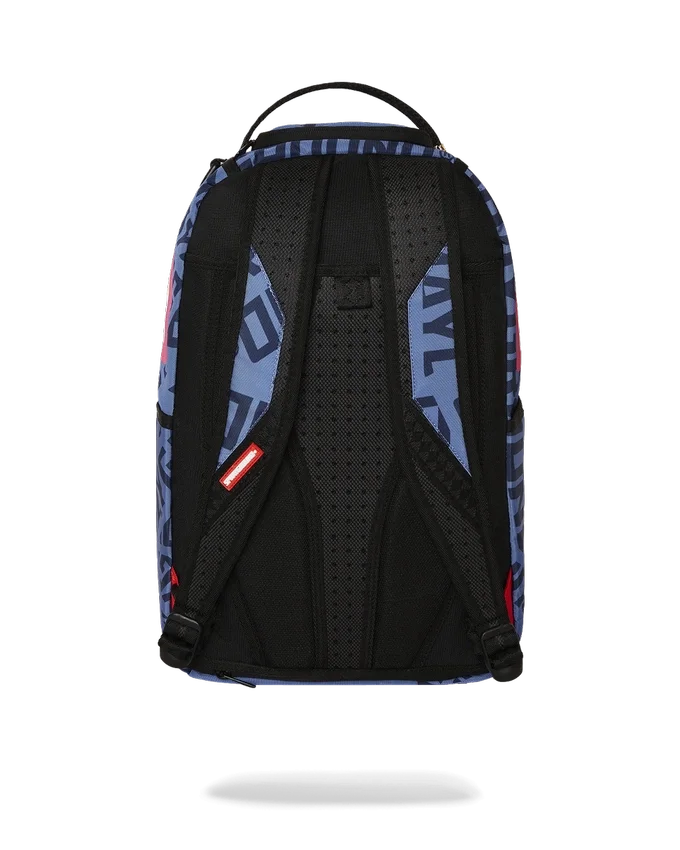 FAMILY GUY: Mochila DLXR «MEG Shark Mouth»