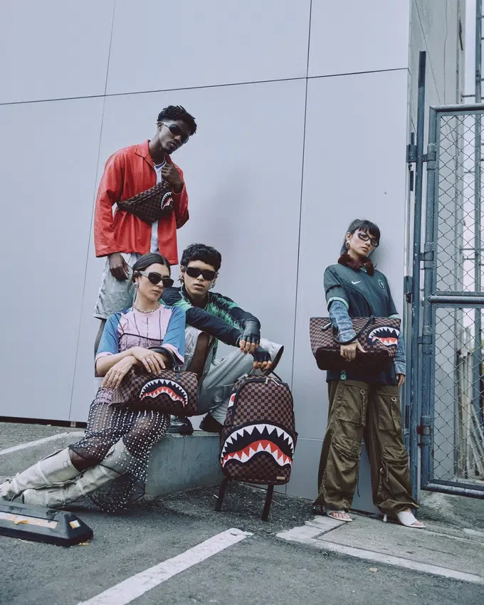 KYOTOKNIT SHARKS IN PARIS Bolsos Bandolera Savvy