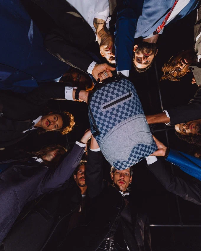 Mochila «ATELIER BLEU SHARKS IN PARIS»