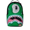 MOCHILA BOB SHARK DE LA COLABORACIÓN CON EL ARTISTA JORGE RODRÍGUEZ