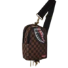 MOCHILA BOLSOS CRUZADOS CON EFECTOS LENTICULARES