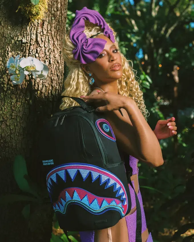 Mochila «Born and Raised» de A.I. AFRICAN INTELLIGENCE - Colaboración con Sandflower