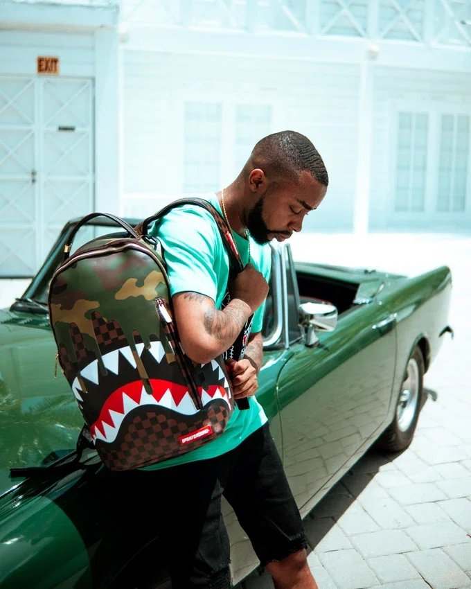 Mochila «Camo Drip Sharks in Paris» (DLXV)
