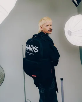 MOCHILA CARGO HERO DE SHARKS CREATIVE DEPT