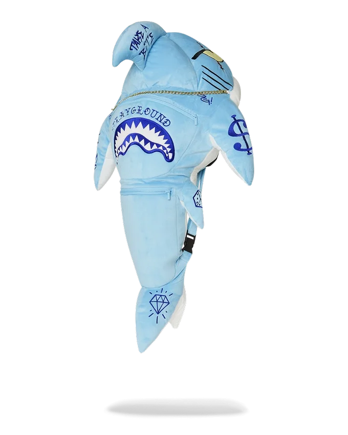 MOCHILA CON CAPUCHA «STUFFED SAVAGE» CON MOTIVO DE SHARK