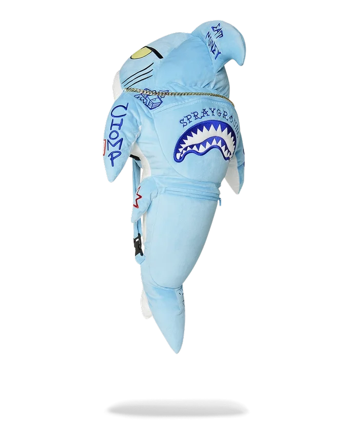 MOCHILA CON CAPUCHA «STUFFED SAVAGE» CON MOTIVO DE SHARK