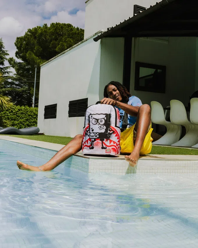 MOCHILA DLXR «Spongebob Stencil Wall»