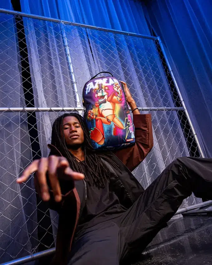 Mochila DLXSR «FIVE NIGHTS AT FREDDY'S: GLAMROCK ROCKOUT»