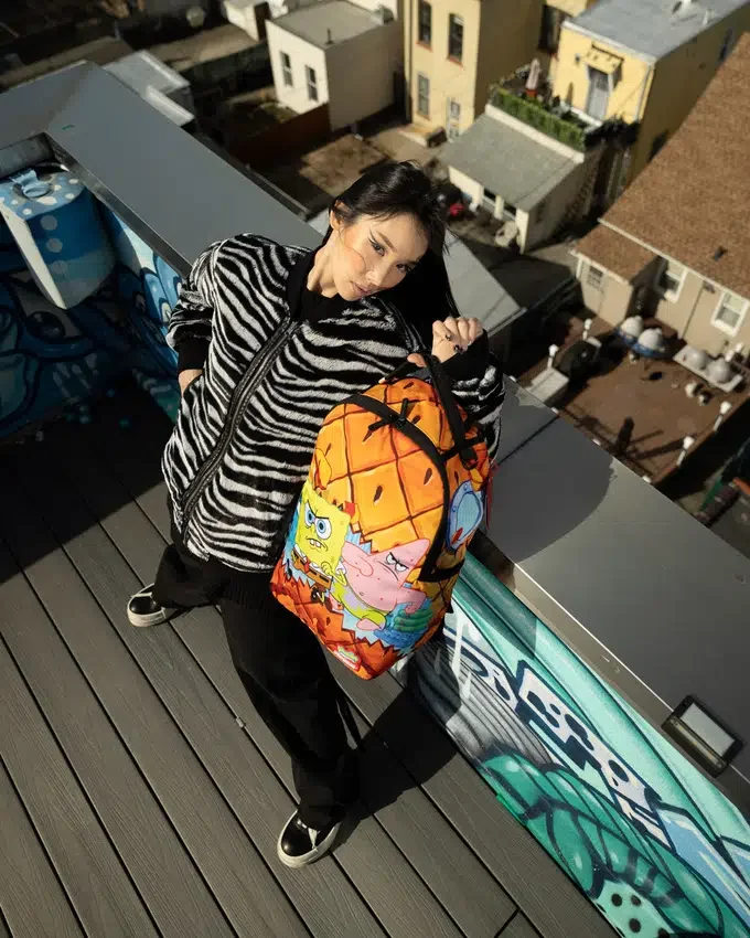 Mochila DLXSR «NO TE METAS CON SPONGEBOB»
