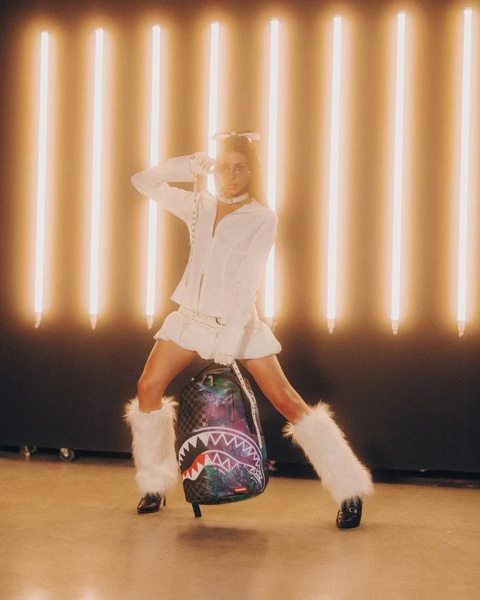 Mochila DLXSV «WELCOME TO THE PARTY»